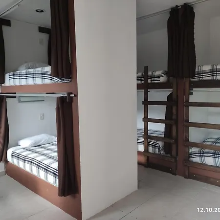 The All Inclusive Hostel - Food, Drinks And Transportation To The Beach And Cenotes-3