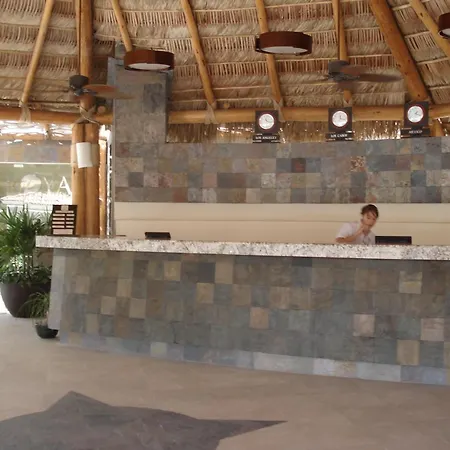Park Royal Homestay Los Cabos-3