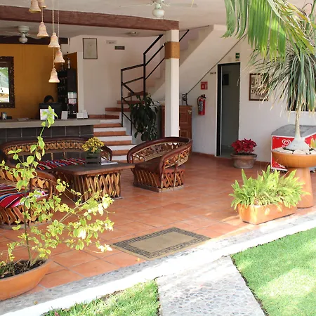 Hotel Villas Cuernavaca-3
