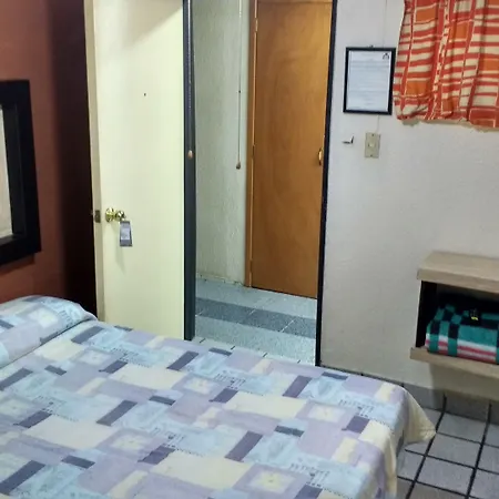 Hotel Plaza Aleman-2