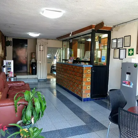 Hotel Plaza Aleman-3