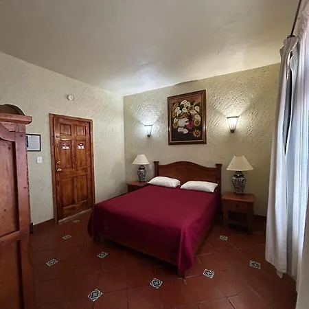 Hotel Colonial Matamoros-3