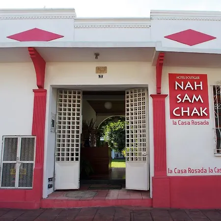 NAH SAM CHAK La Casa Rosada-2
