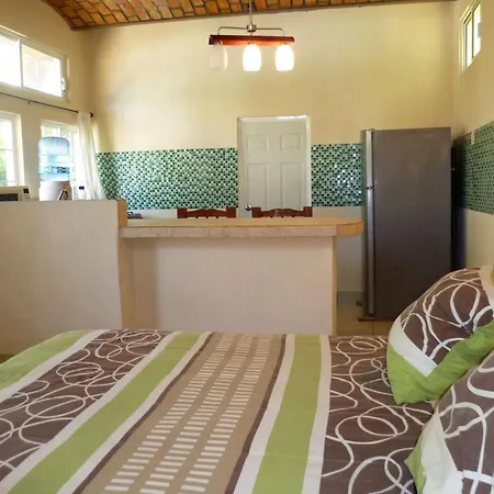 Villa Corona Del Mar Hotel And Bungalows-3