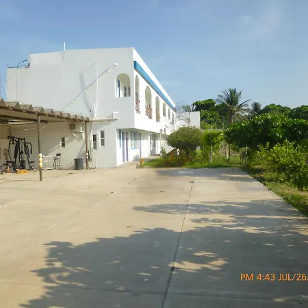 Hotel y Suites Del Paci­fico-3