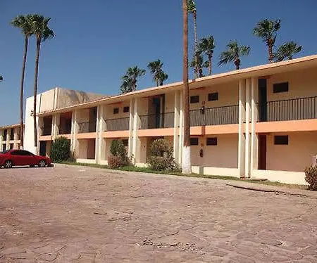 Desert Inn Loreto-2