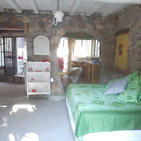 Casita Piedra-3