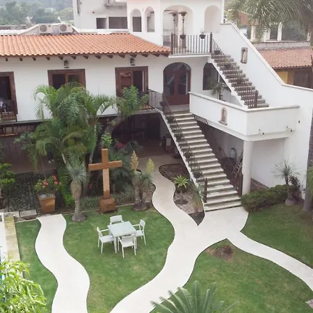 Hotel Concierge Flor y Canto-3