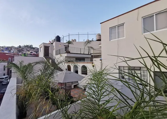 Hotel Jardin Cantador