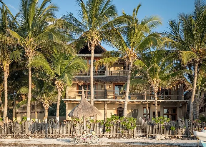 Casa Cat Ba Beachfront Boutique