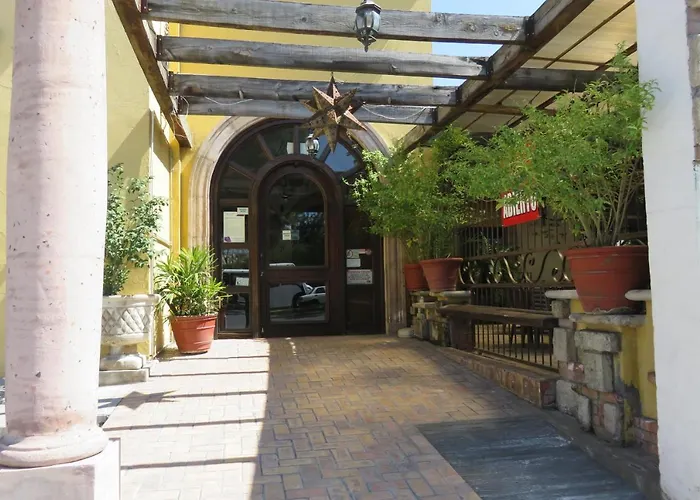 Hotel Huizache
