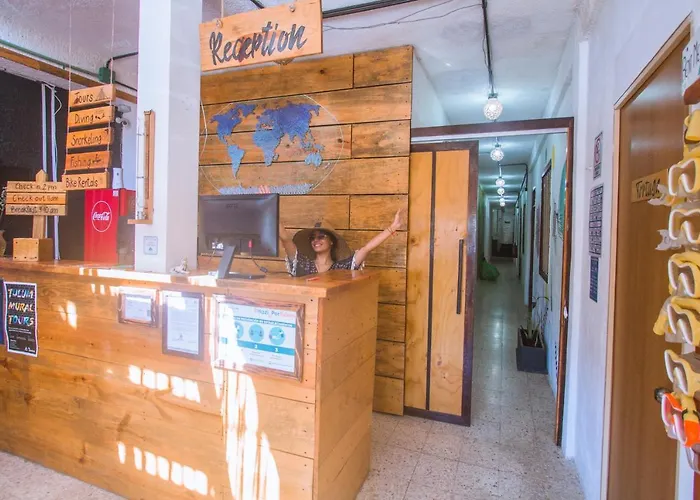 Straw Hat Hostel & Rooftop Bar Tulum