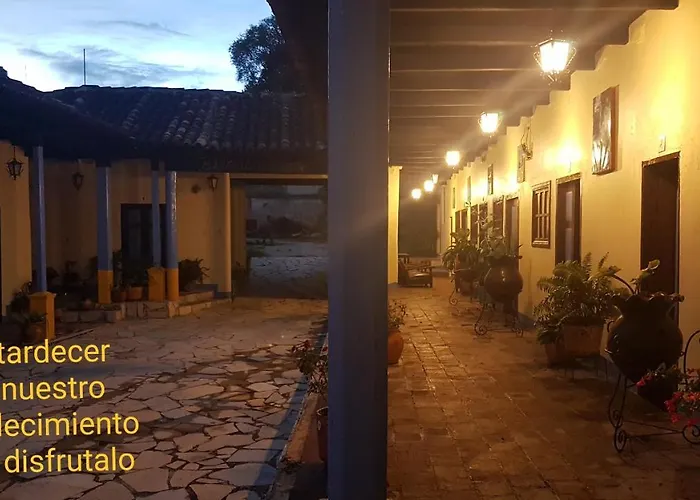 Hotel Lirice Colonial