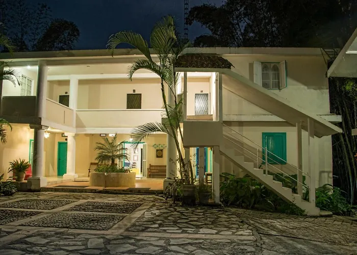 Hotel Posada James
