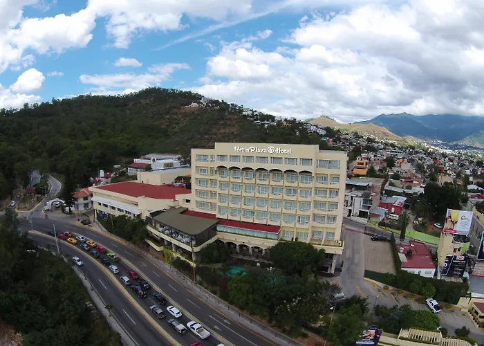 Hotel Fortin Plaza