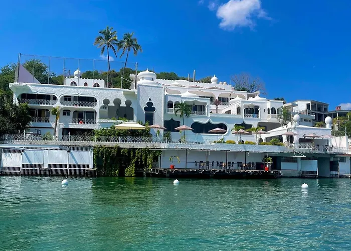 Marina Palace Teques