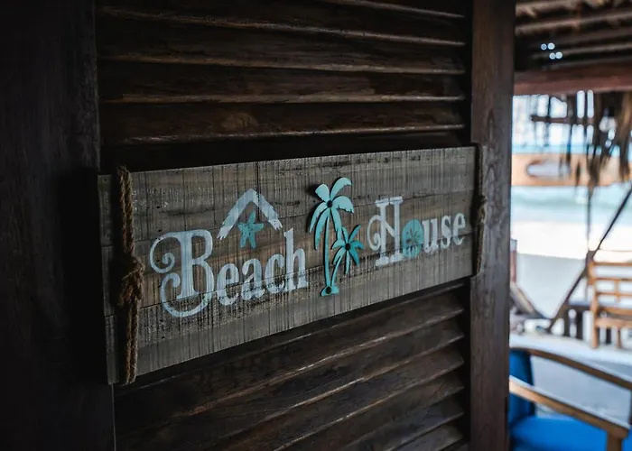 Rustico Lounge - Property In Front Of The Beach