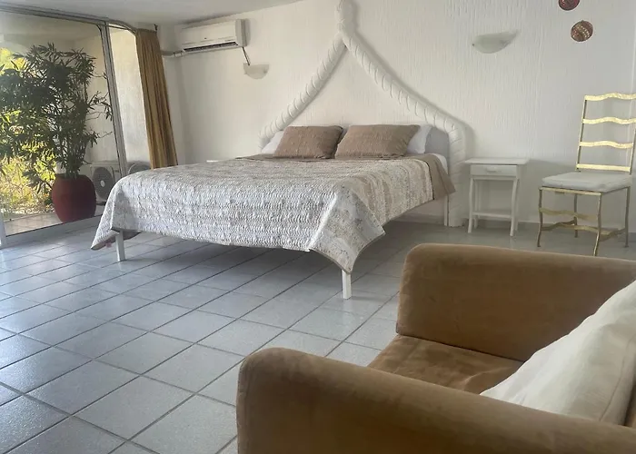 Marina Palace Teques Tequesquitengo