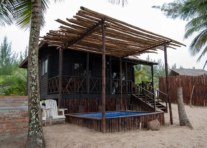 Hermosa cabaña en la playa con muelle