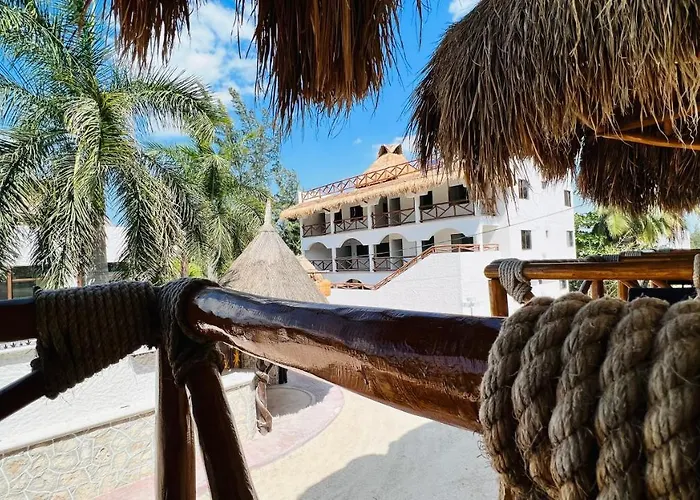 Mayari Holbox