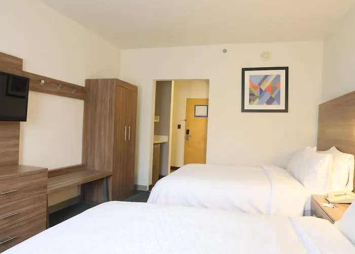 Holiday Inn Express Piedras Negras By Ihg