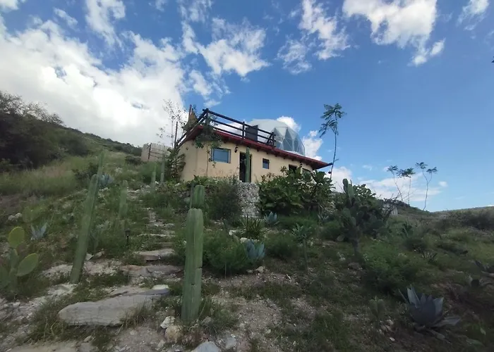 Chichi Jamaica Glamping Hotel Campestre