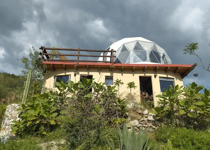 Chichi Jamaica Glamping Hotel Campestre