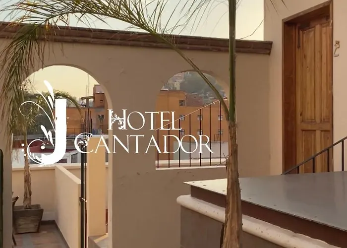 Jardín Del Cantador