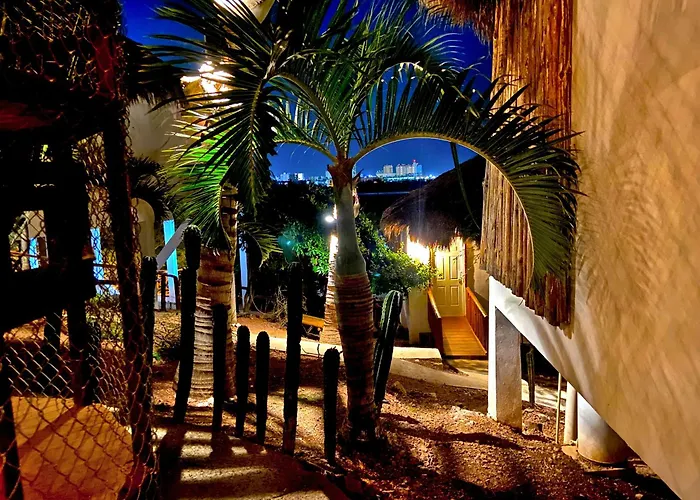 Palm Valley Cabins