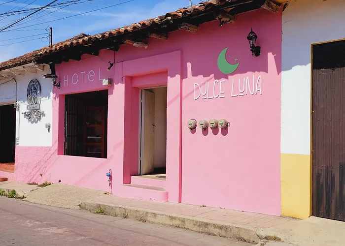 Hotel Dulce Luna