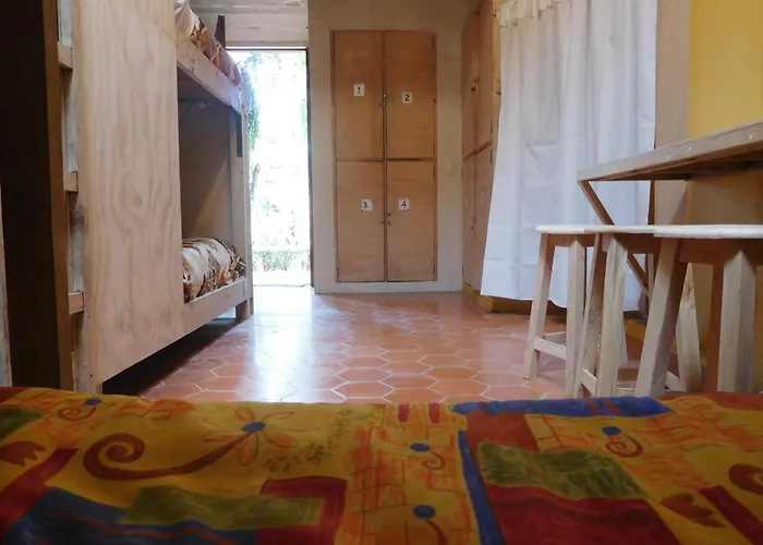 Rossco Hostel & Hotel