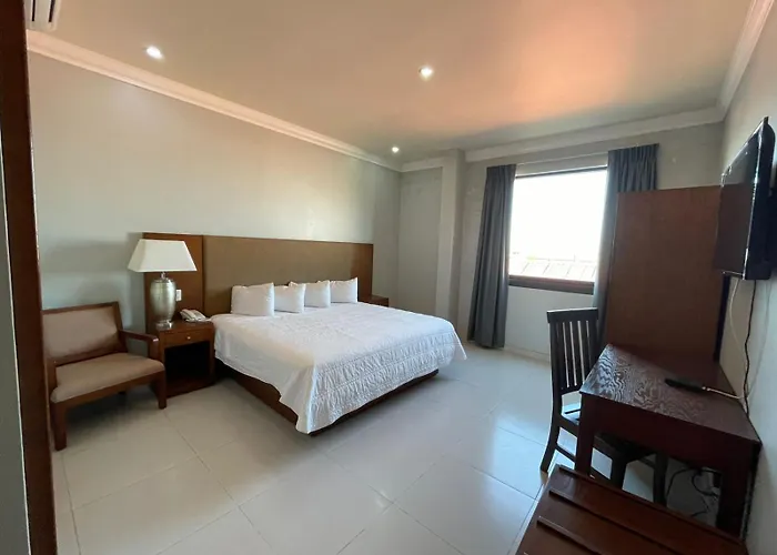 Villa Montes