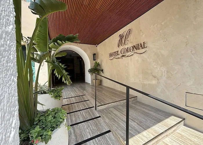 Colonial De