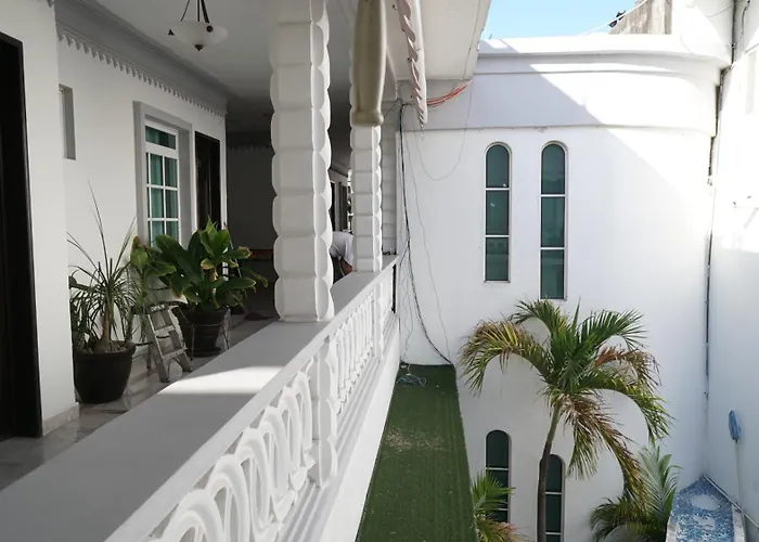 Hotel Casa Blanca