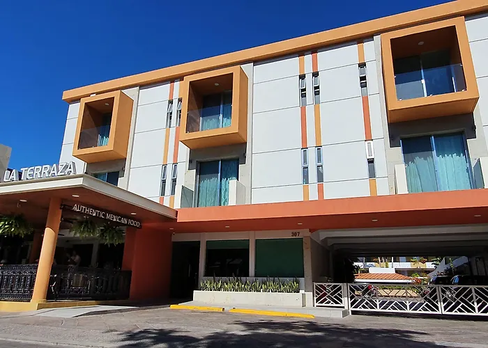 Hotel Azteca Inn