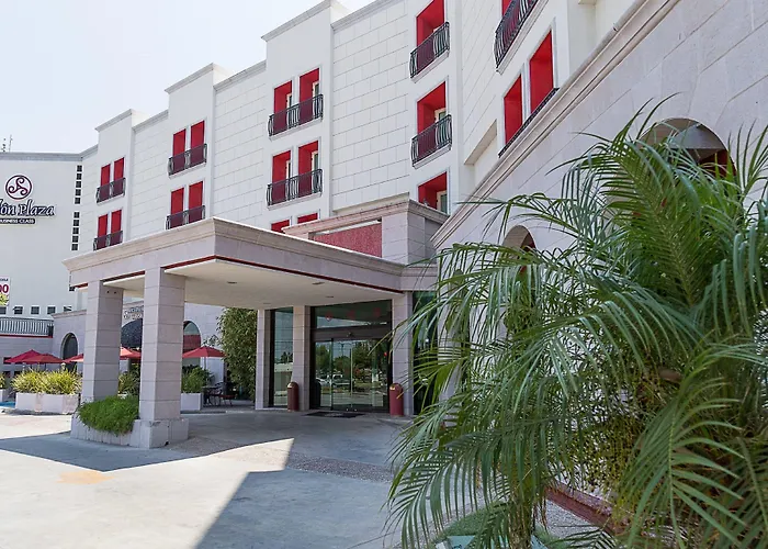 Hotel Colon Plaza