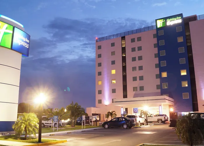Holiday Inn Express Mérida, an IHG Hotel
