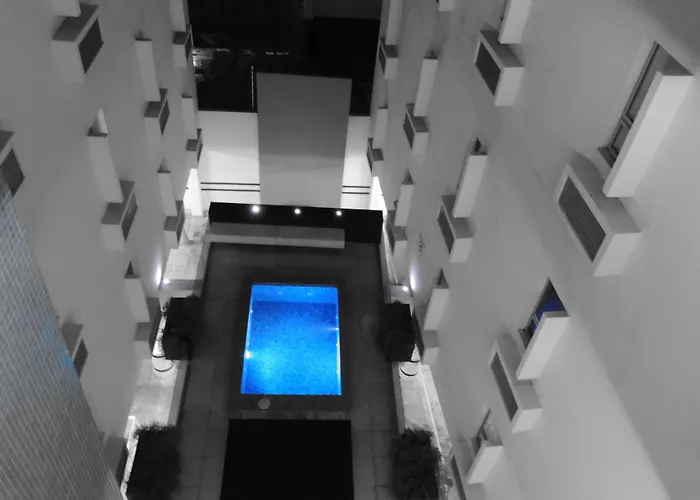 Nu Hotel