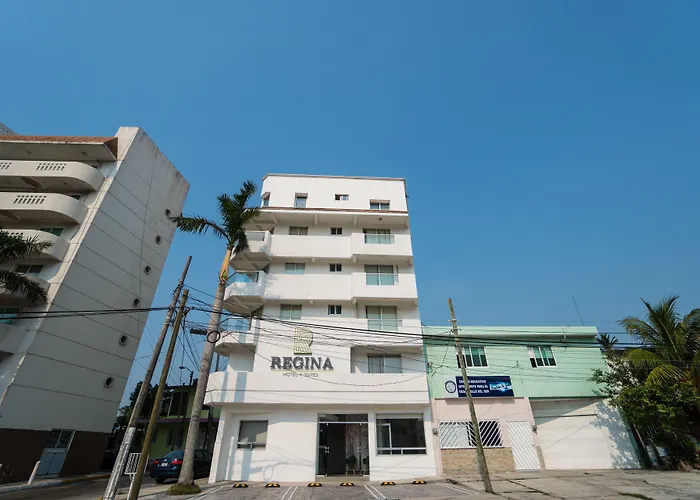 Hotel Suites Regina