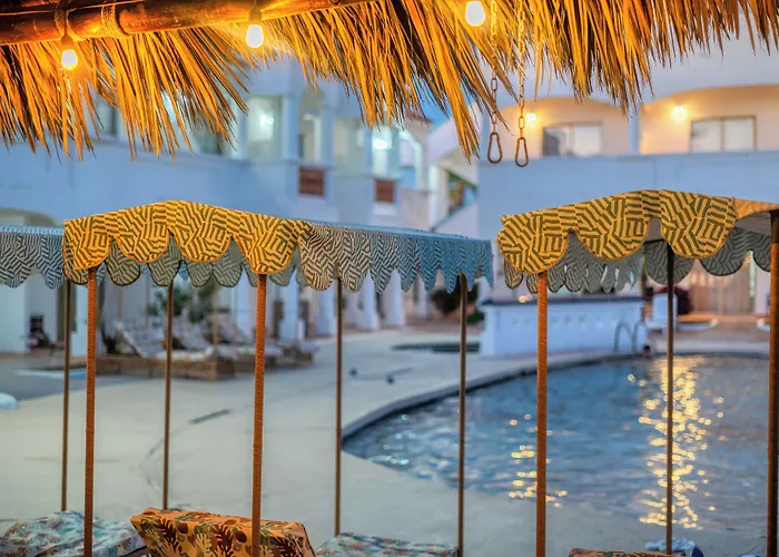 Best Western Laos Mar & Suites