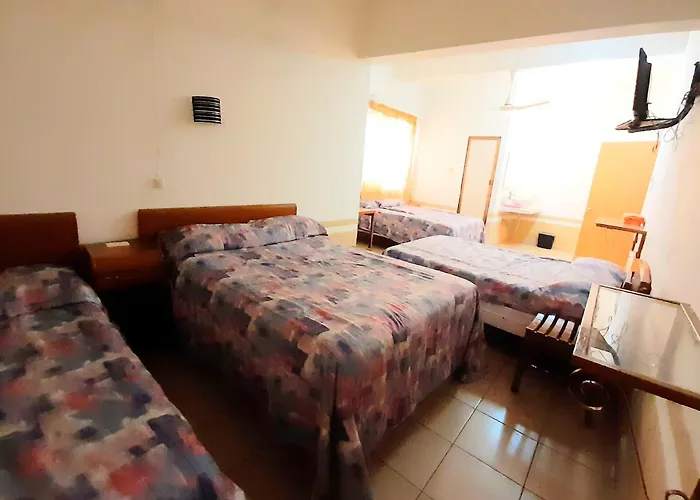 Morales Inn