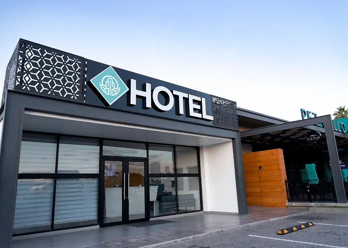 653 Hotel