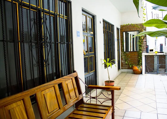 Hotel Om Downtown Santa Cruz - Huatulco