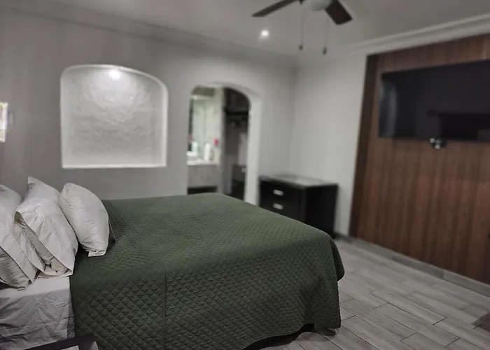 Hotel Siesta Real