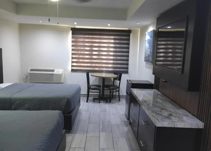 Hotel Siesta Real