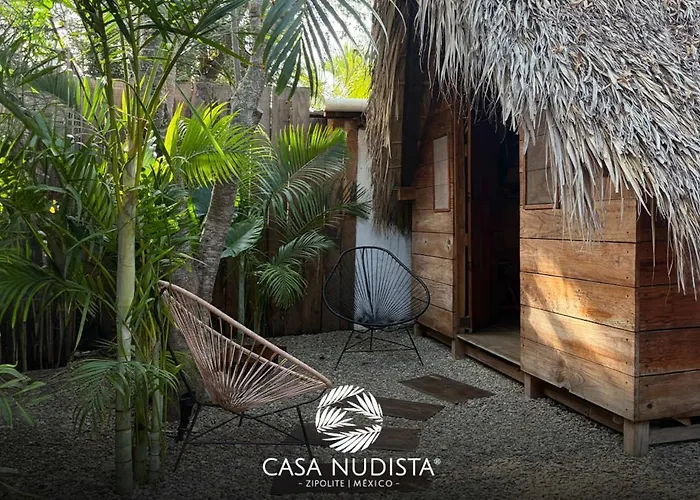 Casa Nudista - LGBT Hotel