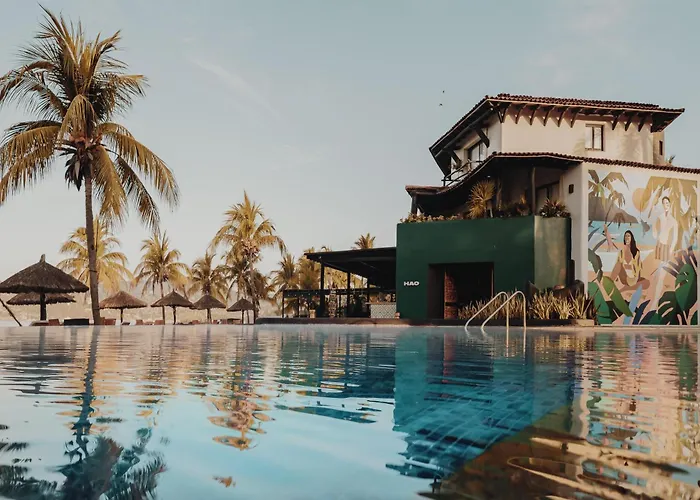 Thompson , A Beach Resort, By Hyatt