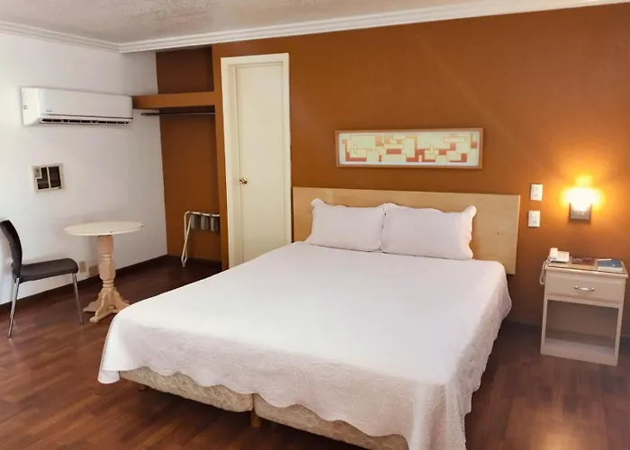 Hotel Regis