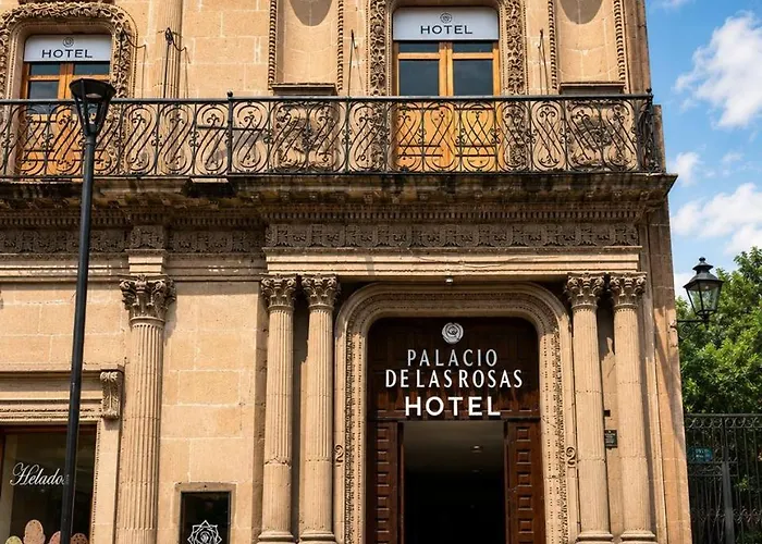 Palacio De Las Rosas