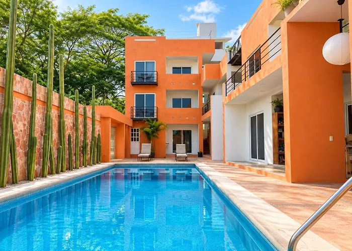 La Aurora Puerto Escondido